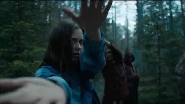 Омут трейлер фильм 2022