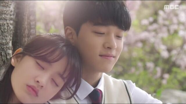 Приди и обними меня \ подойди и обними меня покрепче \ come here and give me a hug \ 1 тизер