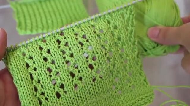 Простой ажурный узор. ажурные дорожки спицами. вязание спицами