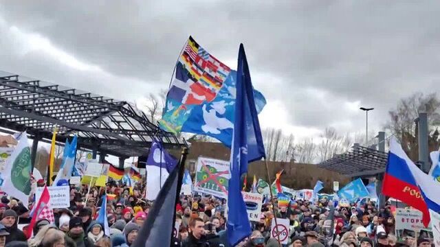 Активисты в германии пикетируют возле базы рамштайн