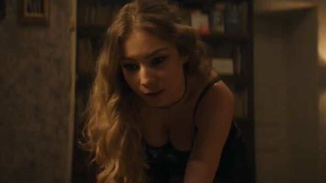 Зоя мансурова - вампиры средней полосы. новогодний эпизод / zoya mansurova - vampiry sredney polosy. novogodnyaya seriya ( 2021)