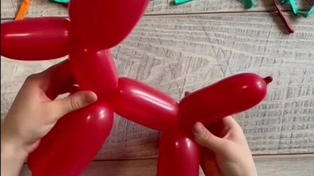 Простой способ сделать собачку из воздушного шарика. легко и просто повторить своими руками.