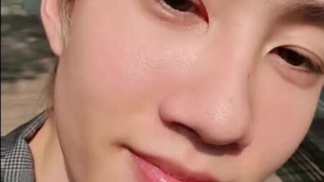 Captain chonlathorn extra lip tint bobbi brown thailand