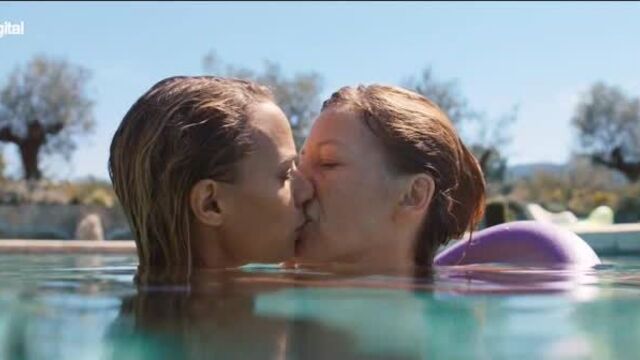 Jule böwe (bowe), jytte-merle böhrnsen nude - affenkönig (2016) 1080p watch online юля бёве, ютта-мерле бёрнсен - король обезьян