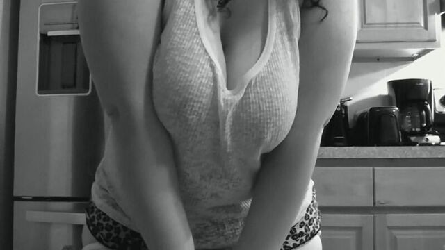 Beth rona ( beth knight ) - look at my boobs