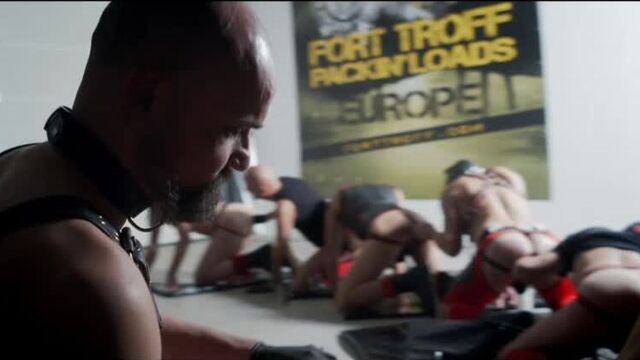 Fort troff fistipede scene