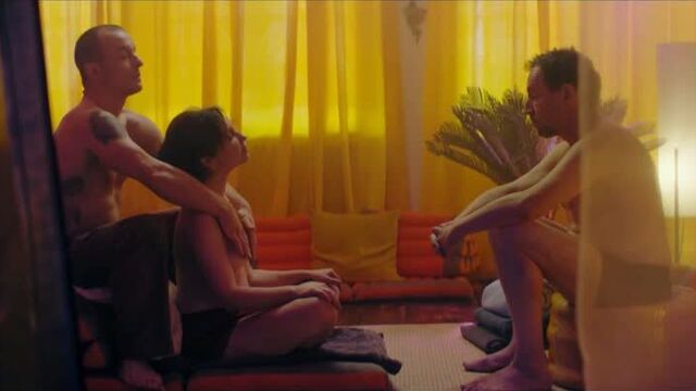 Катрин ангерер , кристина гроссе , сидни фалиш - бэдтрип по берлину / kathrin angerer, christina große , sidney fahlisch - nackt