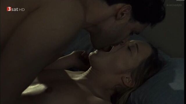 Bernadette heerwagen nude - gruesse aus kaschmir (2004) - 720p watch online / бернадетта хеерваген - привет из кашмира