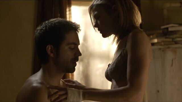 Kiele sanchez sexy - 30 days of night - dark days (2010) hd1080p